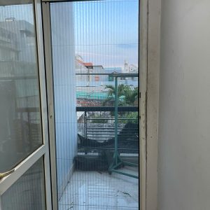 Alternative view of Cửa lưới chống muỗi xếp không ray dưới
