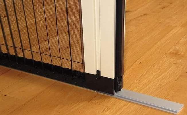 Cửa lưới chống muỗi xếp không ray dưới