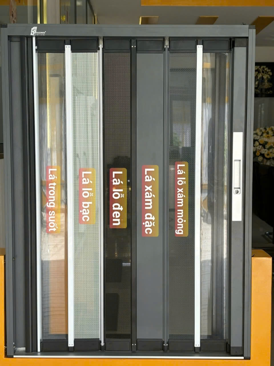 Cửa lưới xếp lá nhôm - Ảnh 4