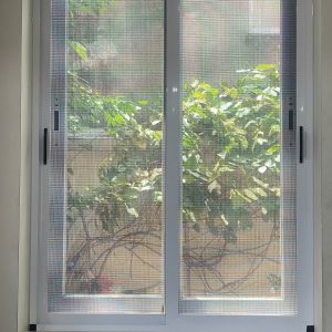 Cửa Lưới Chống Muỗi Dạng Lùa HP011 Màu Trắng Sứ