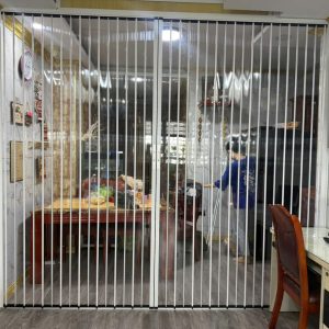 Vách Ngăn Trong Suốt Dạng Xếp ( Di Động)